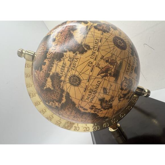 Revolving Antique Globe Double Pen Holder - For Desktop - Picture 5 of 6